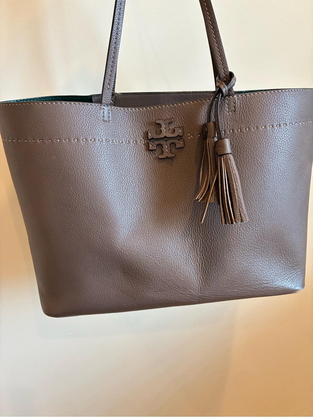 Tory Burch McGraw Pebbled Leather Tote in a Taupe or Light Brown Large